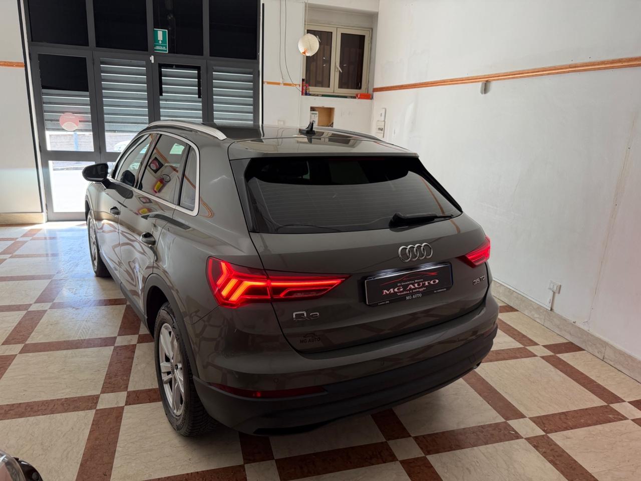 Audi Q3 35 TDI S tronic Business Advanced