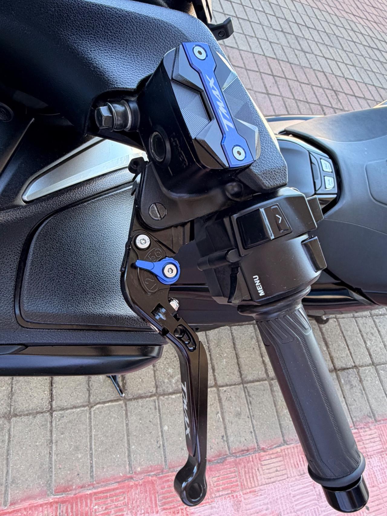 Yamaha TMAX 530 DX SPORT