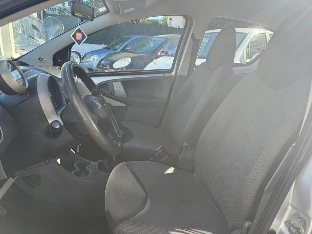 Toyota Aygo 1.0 12V VVT-i 5 porte Sound