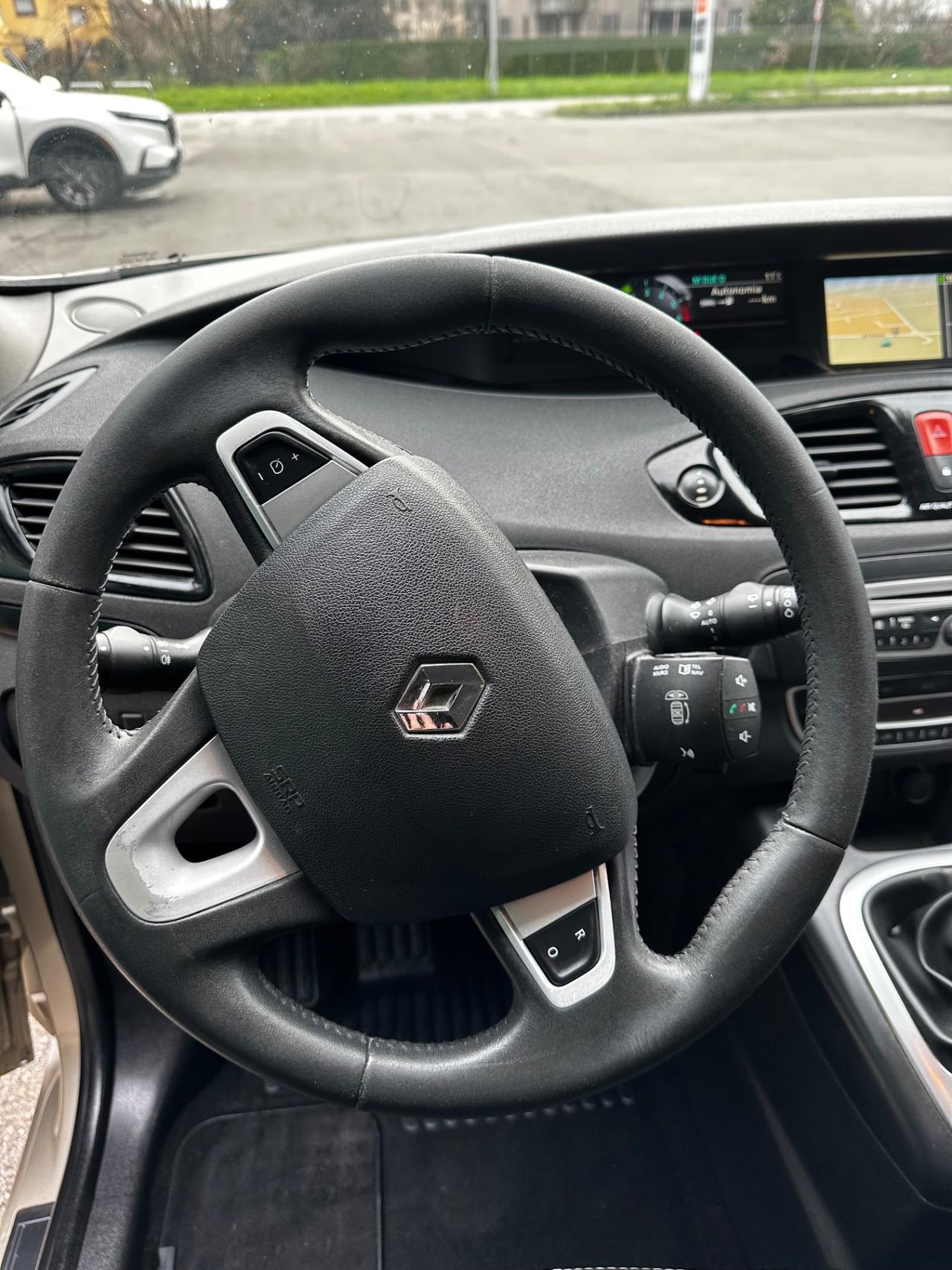 Renault Scenic Scénic X-Mod 1.5 dCi 110CV EDC Luxe