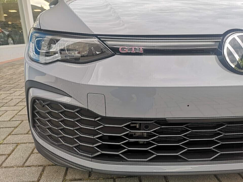 Volkswagen Golf GTI 2.0 TSI DSG Fari MATRIX