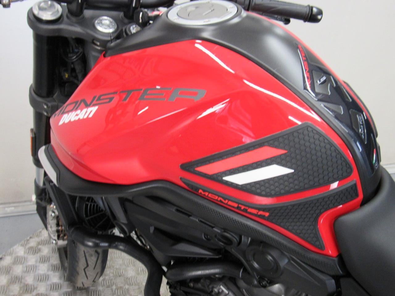 Ducati Monster 937 ABS