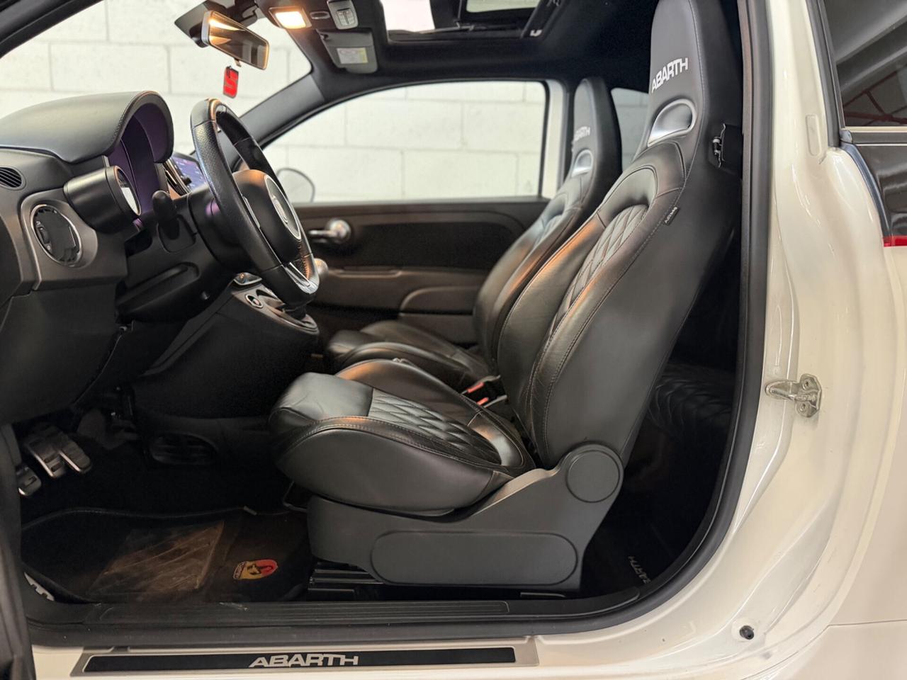 Abarth 595 1.4 Turbo T-Jet 165 CV Scorpioneoro