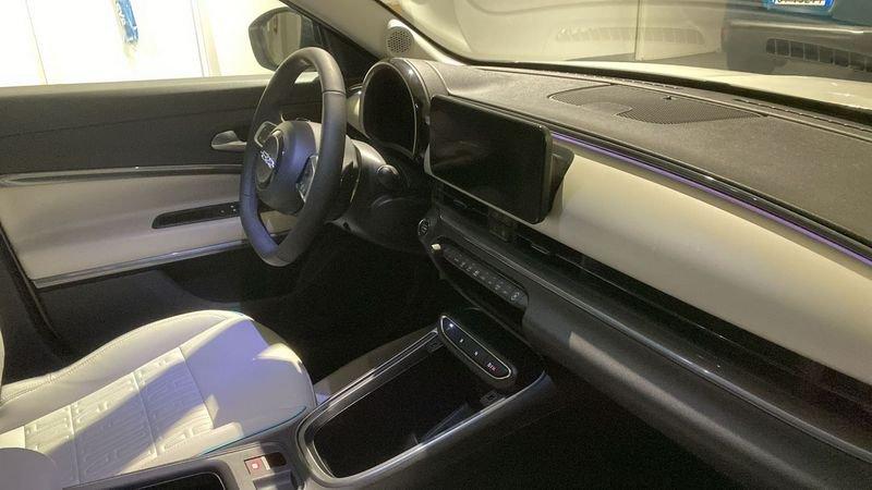 FIAT 600 600 Hybrid 110 CV DCT MHEV La Prima II