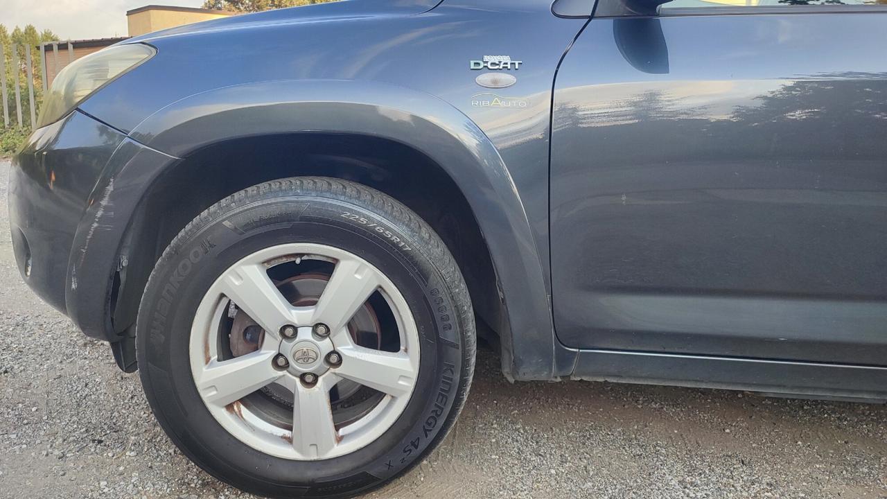 TOYOTA RAV4 2.2 D-4D 177CV LUXURY