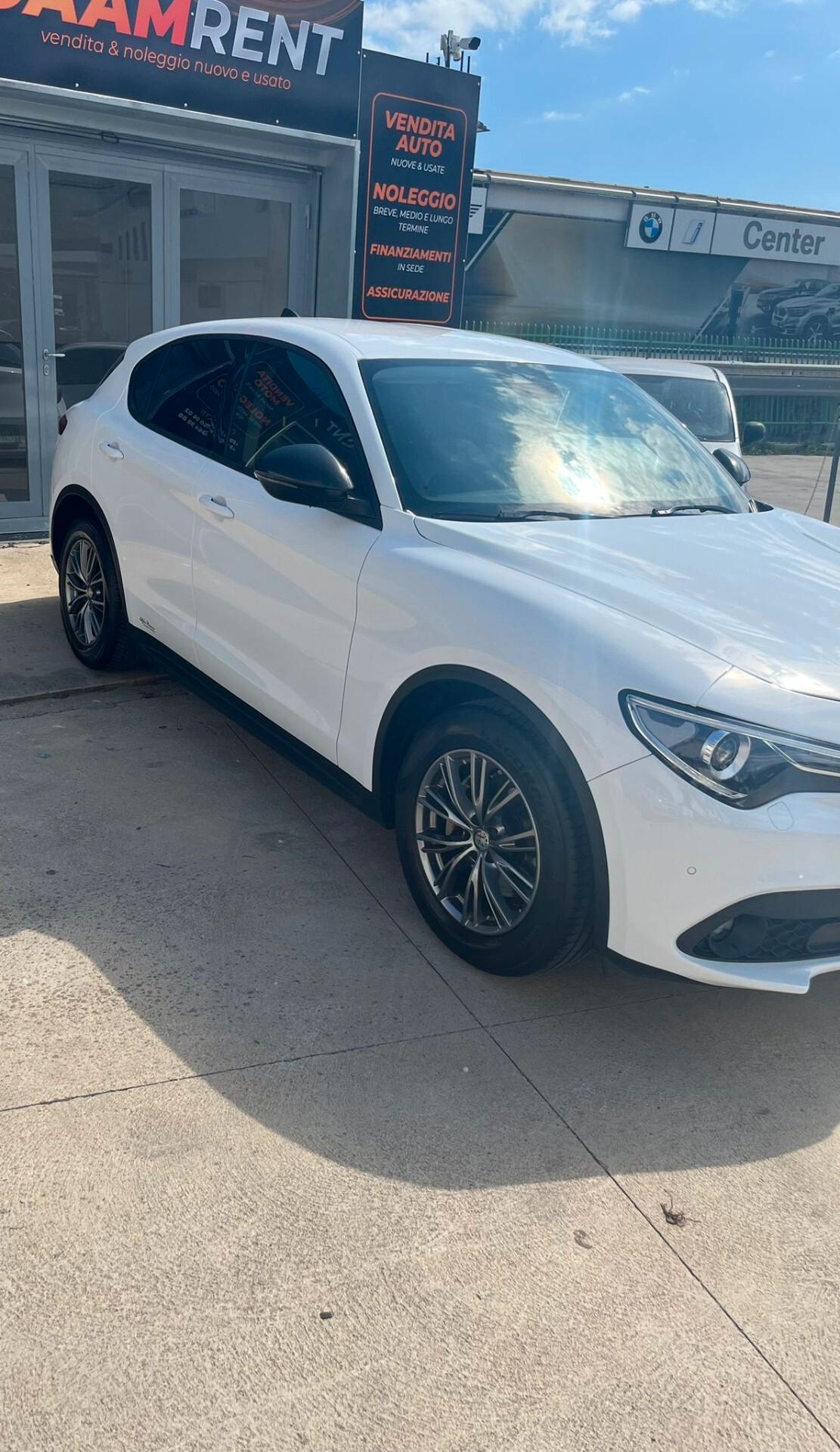 Alfa Romeo Stelvio 2.2 Turbodiesel 180 CV AT8 RWD Business