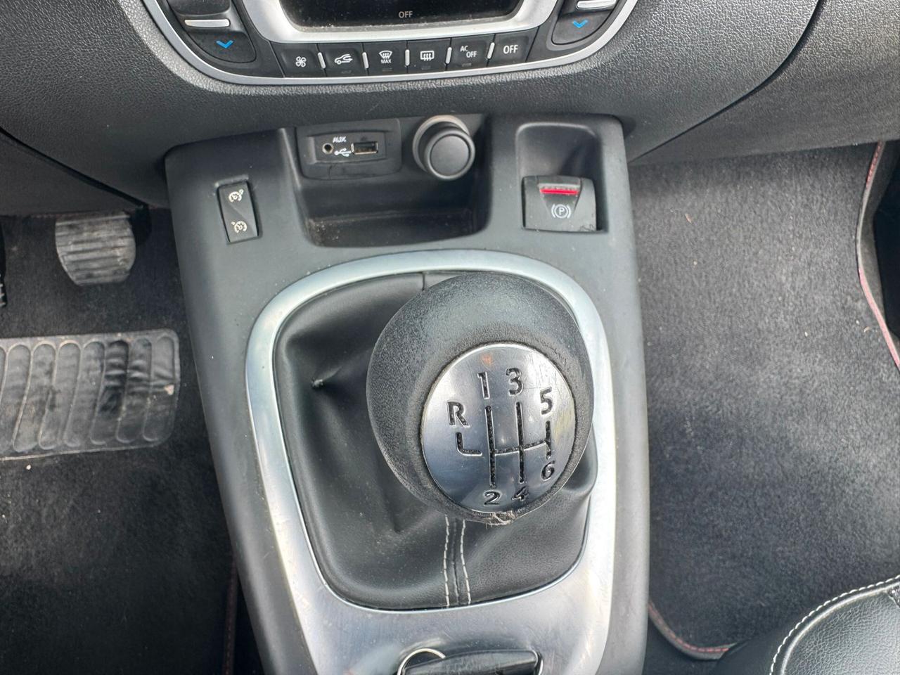 Renault Scenic 1.5 dCi 7 posti SOLO 98.000 KM