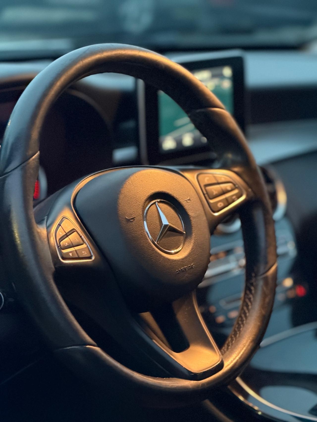 Mercedes-benz C220D (180.000KM)