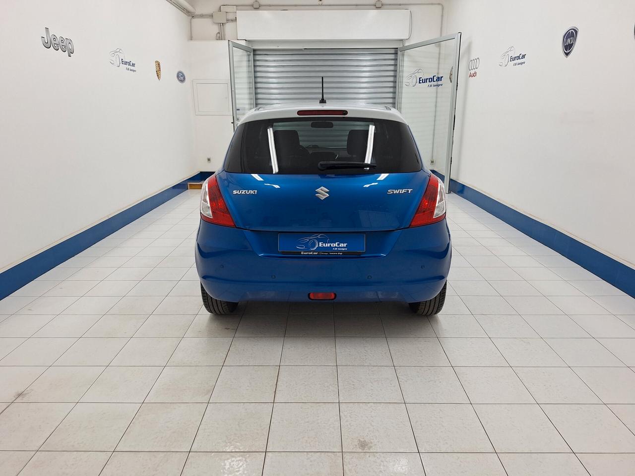 Suzuki Swift 1.3 DDiS 75cv B-Top Bi-Color