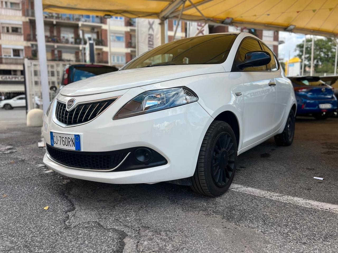 Lancia Ypsilon 1.0 FireFly 5 porte S&S Hybrid Ecochic Silver LEGGERE DESCRIZIONE