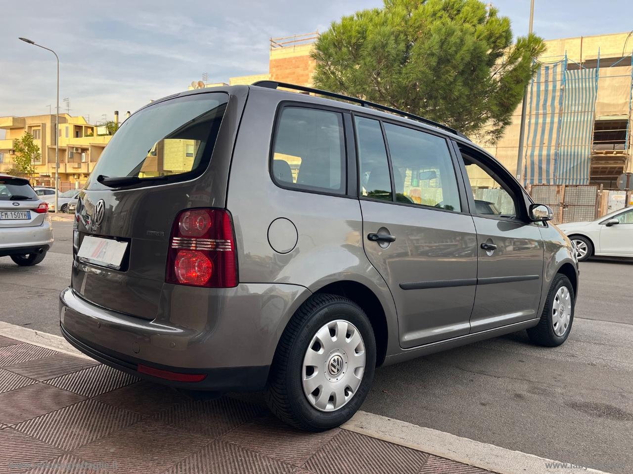 VOLKSWAGEN Touran 2.0 Highline Ecofuel