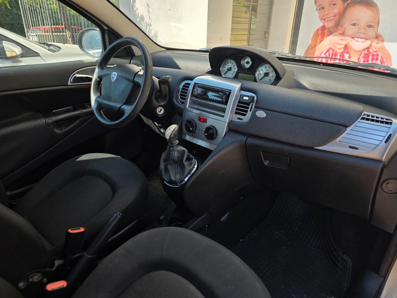 Lancia Ypsilon 1.4 Unyca Ecochic GPL