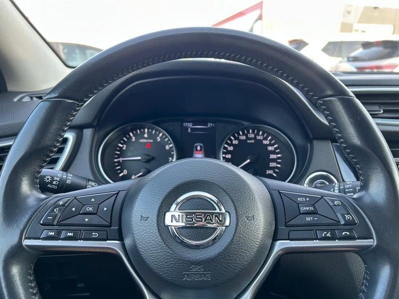 Nissan Qashqai 1.2 DIG-T 115 N-Connecta x-tronic