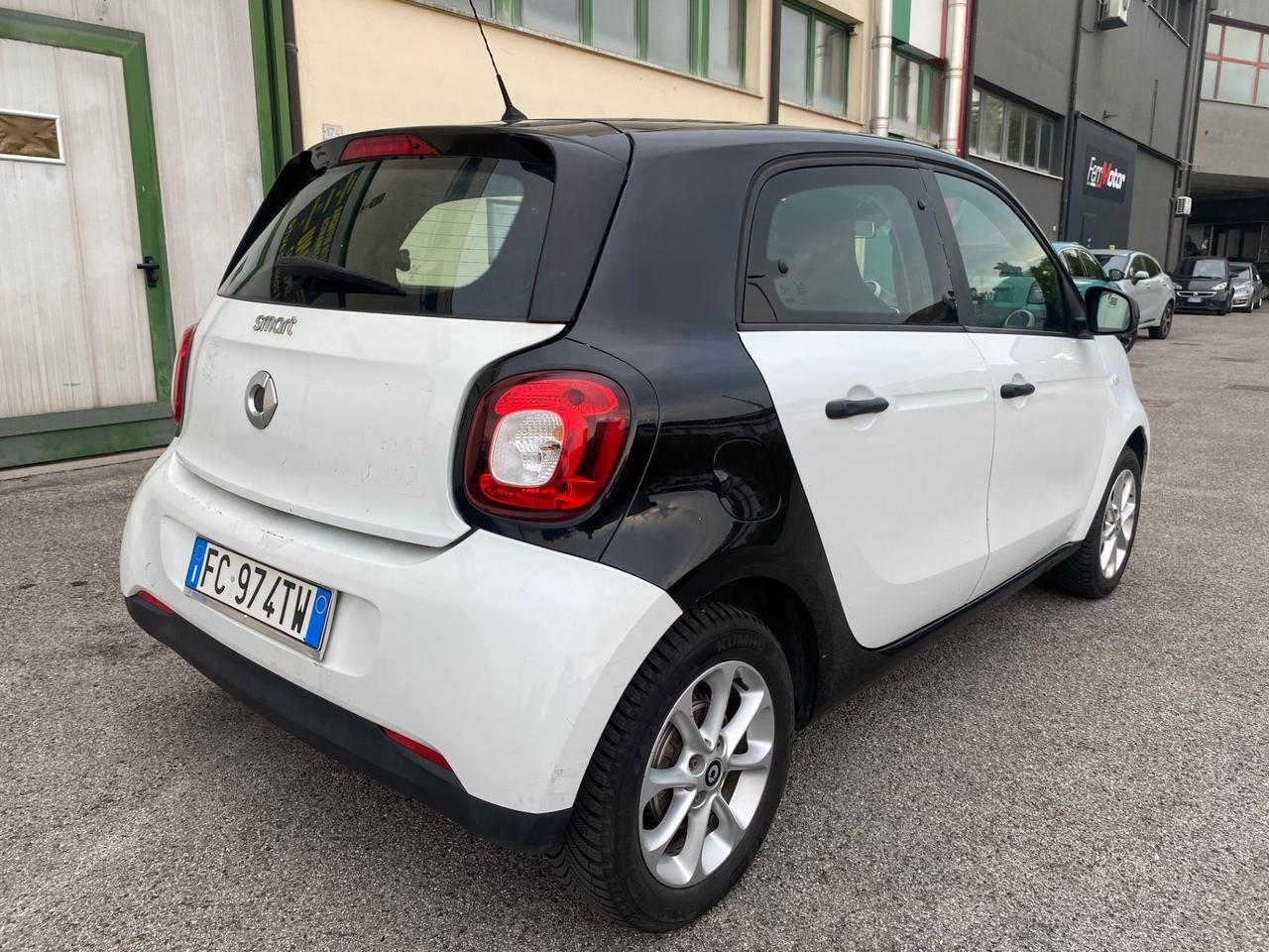 Smart ForFour 60 1.0 Black Passion