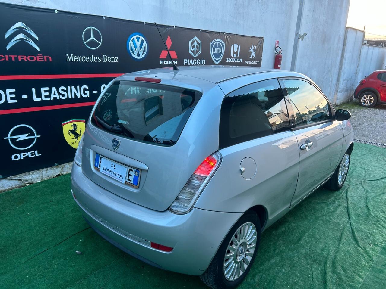 Lancia Ypsilon 2011 1.2 GPL VERS. ORO LEGGI TUTTO