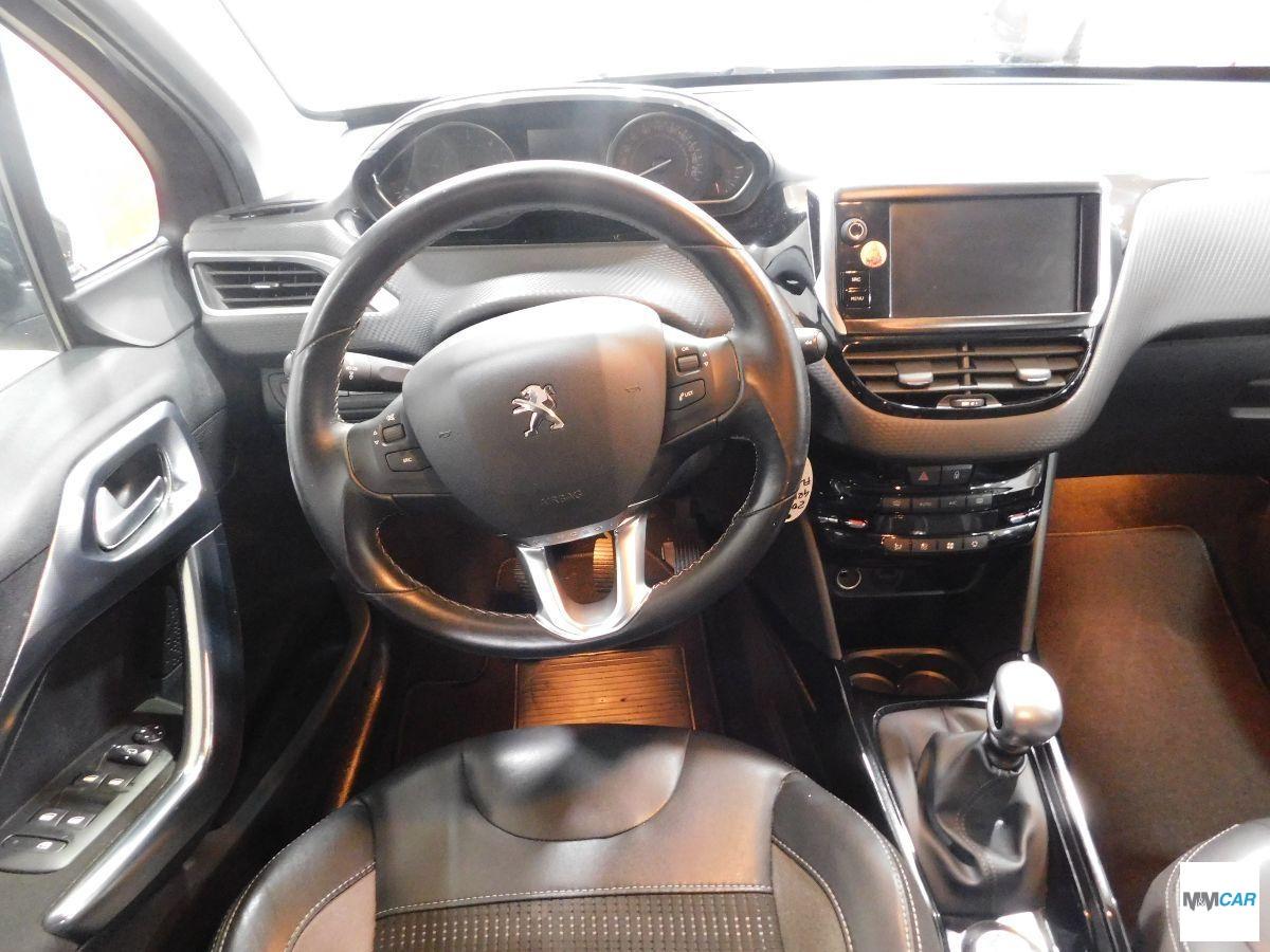 PEUGEOT - 2008 - BlueHDi 120 S&S Allure