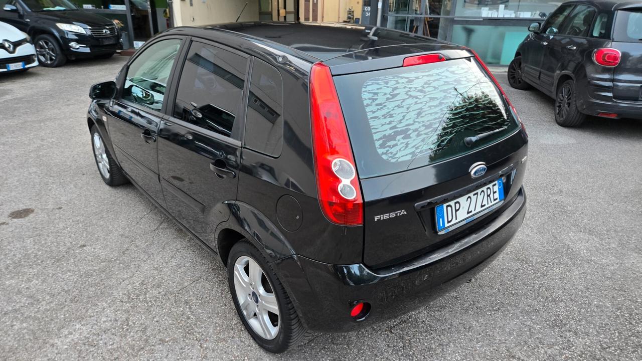 Ford Fiesta 1.4 TDCi 5p. Ghia