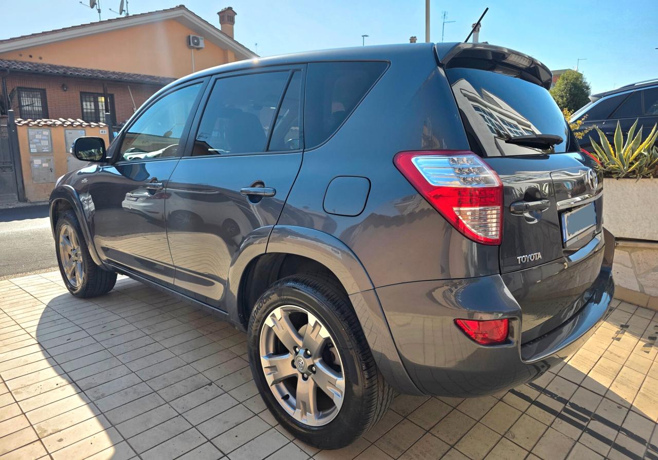Toyota RAV 4 RAV4 Crossover 2.2 D-Cat A/T 150 CV Luxury