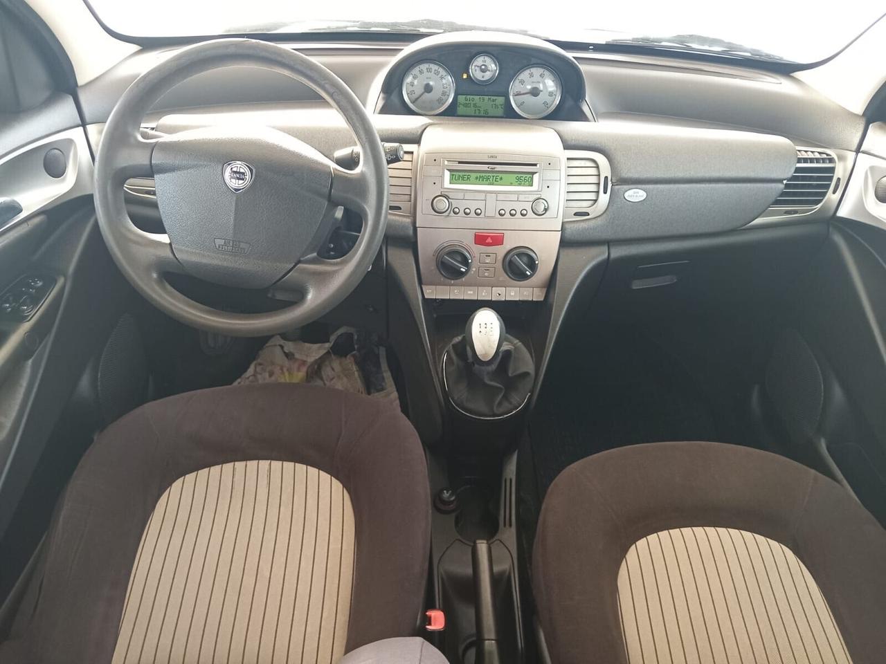 Ypsilon 1.3 DISEL MOTORE VECCHIO AFFIDABILE