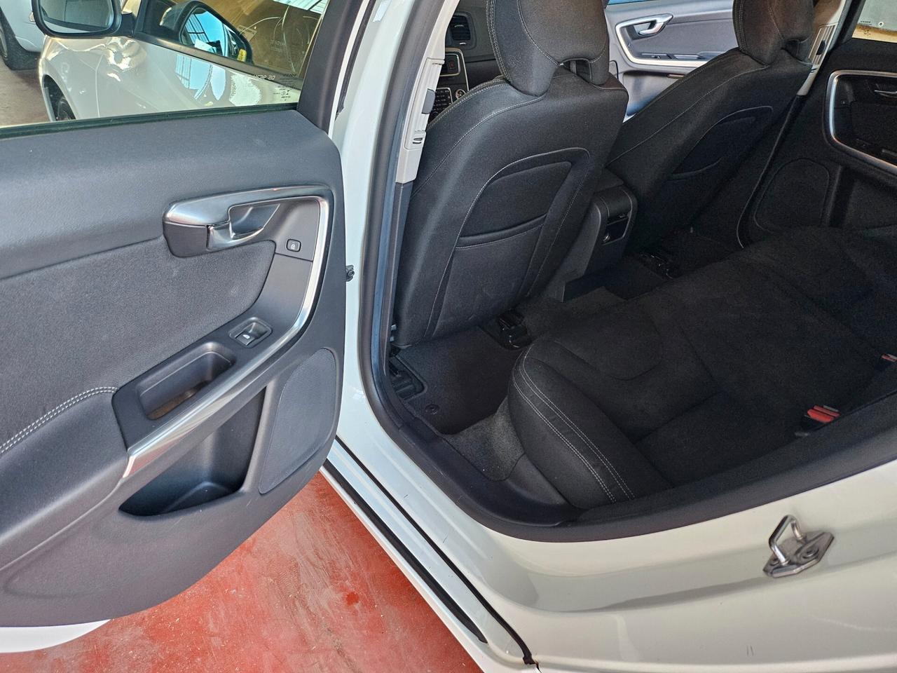 Volvo V60 D2 Kinetic