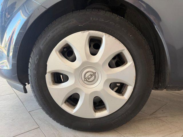 OPEL Corsa 1.2 5 porte Cosmo