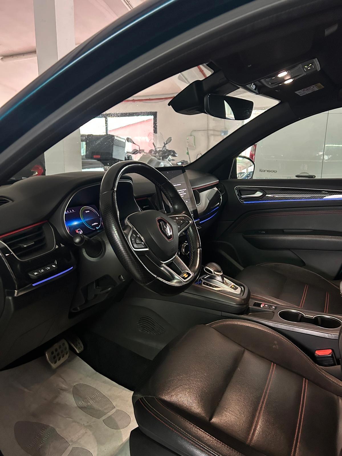 Renault Arkana Hybrid E-Tech 145 CV R.S. Line