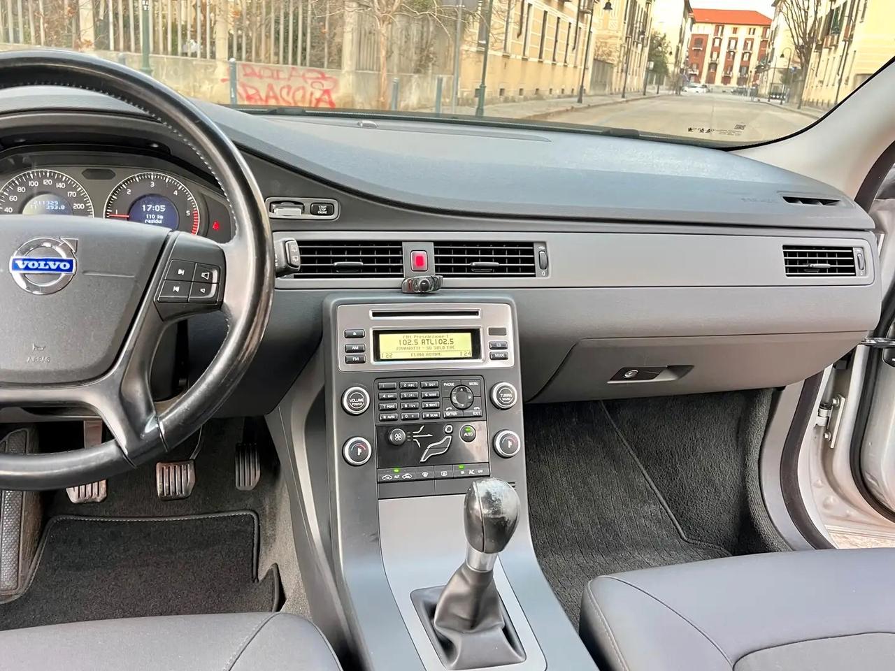 Volvo V70 2.0 D 136cv 6M Kinetic