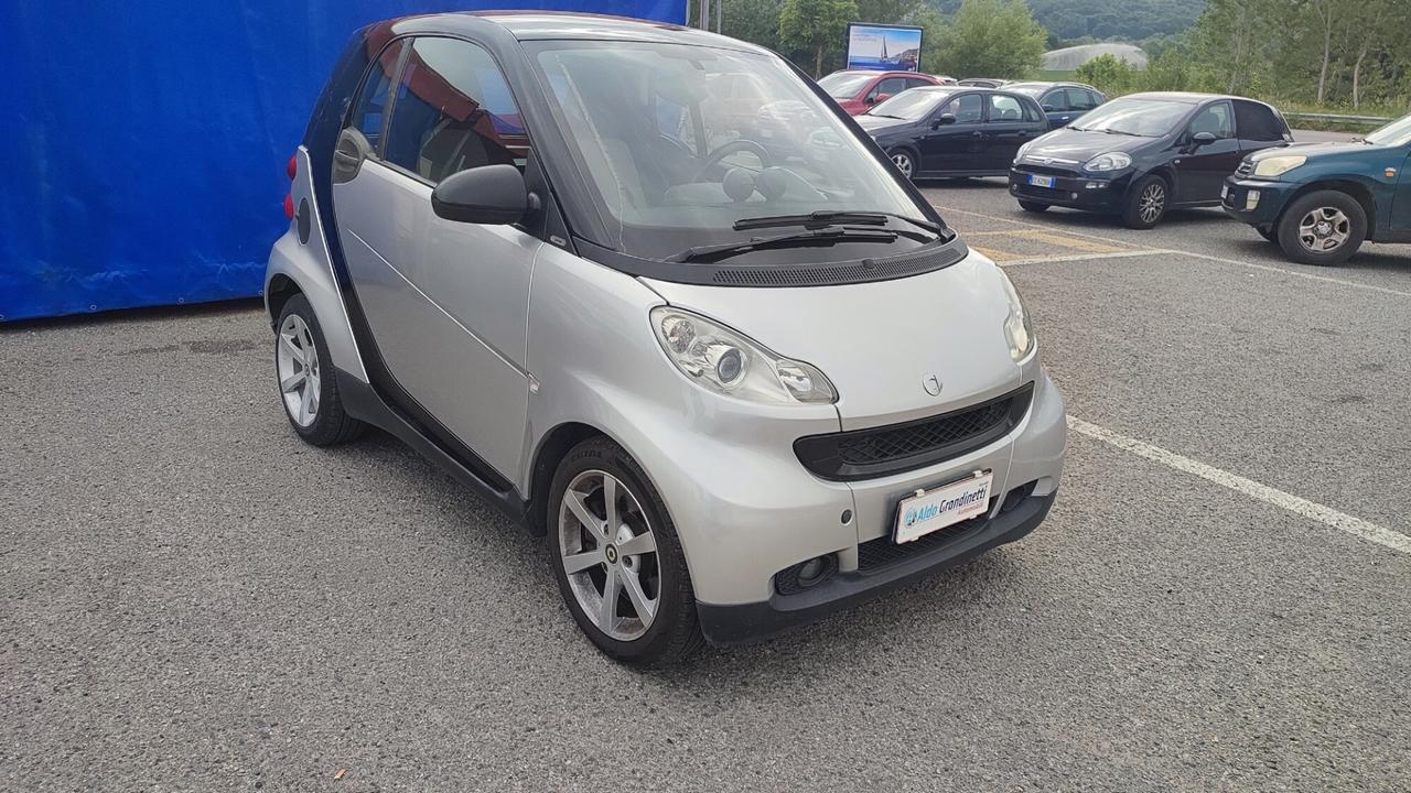 SMART FORTWO COUPE' 2" SERIE 1.0 84CV