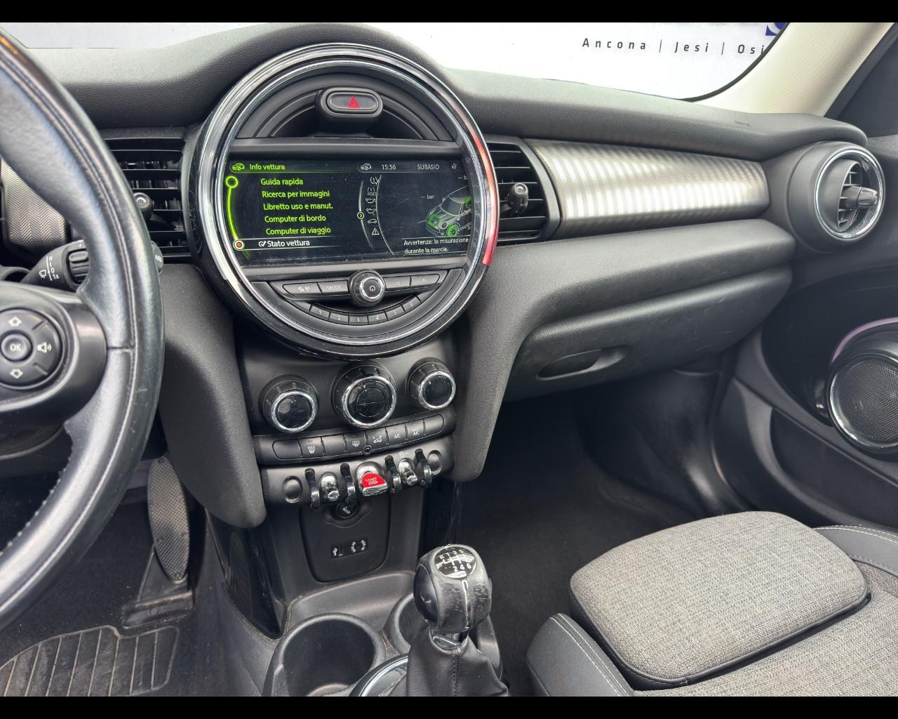 MINI Mini 5 porte (F55) - Mini 1.5 Cooper D Business 5 porte