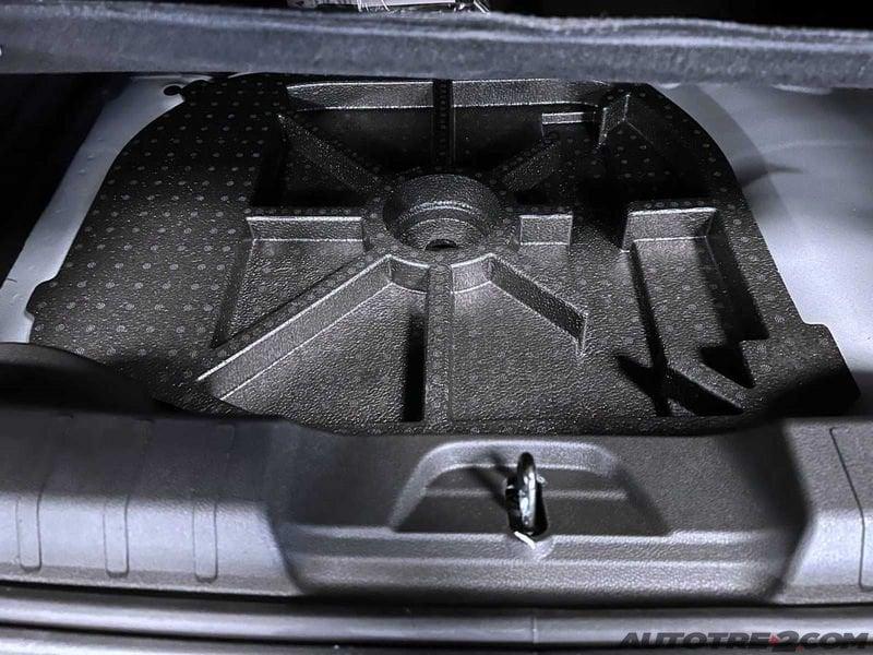 Jeep Avenger 1.2 Turbo Summit+infotainement+pack winter