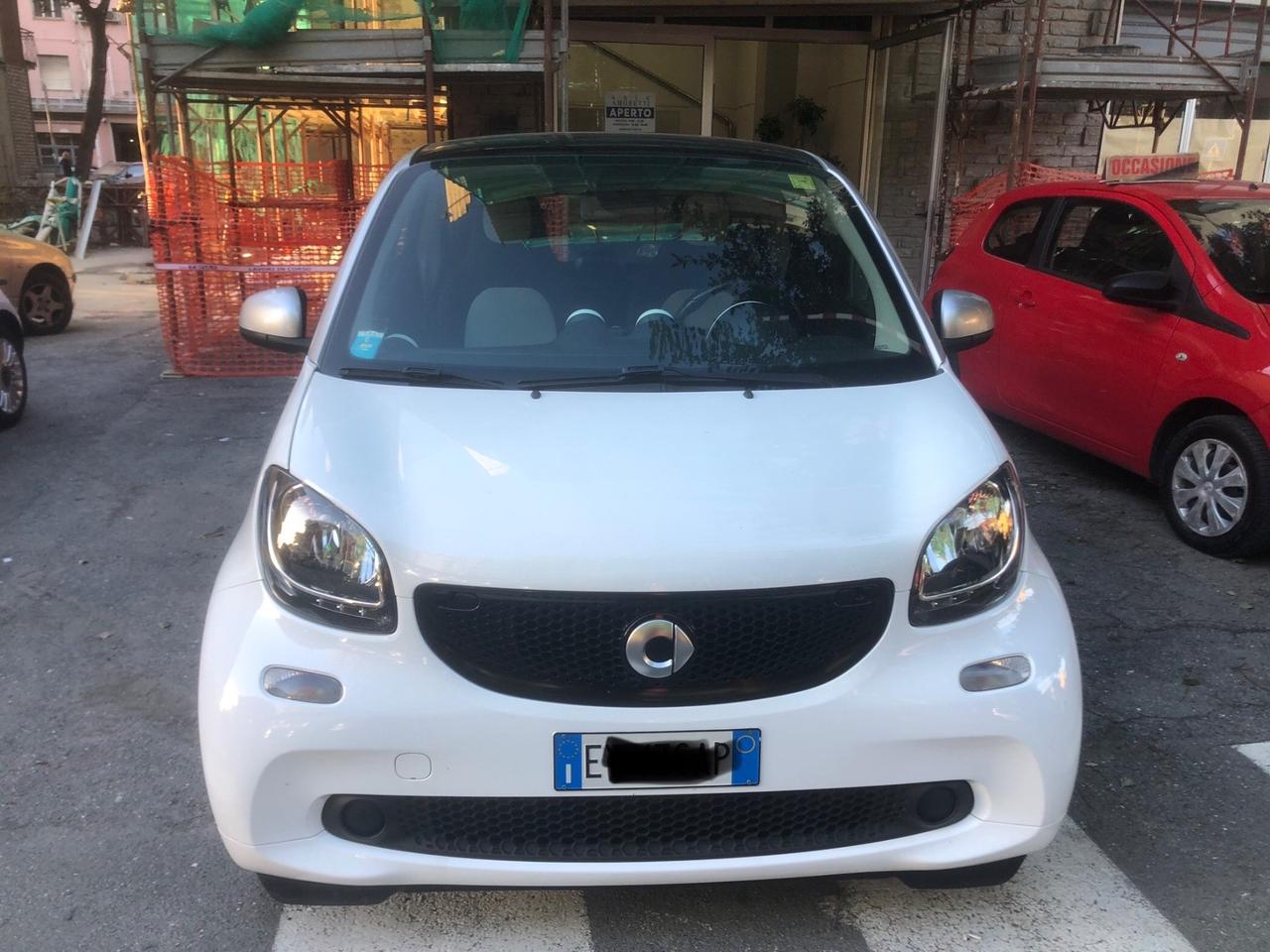 Smart ForTwo 1000 52 kW MHD coupé passion