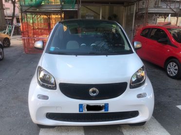 Smart ForTwo 1000 52 kW MHD coupé passion