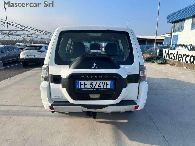 MITSUBISHI Pajero Pajero IV 2007 3.2 cr Instyle 5p auto - FE374VF