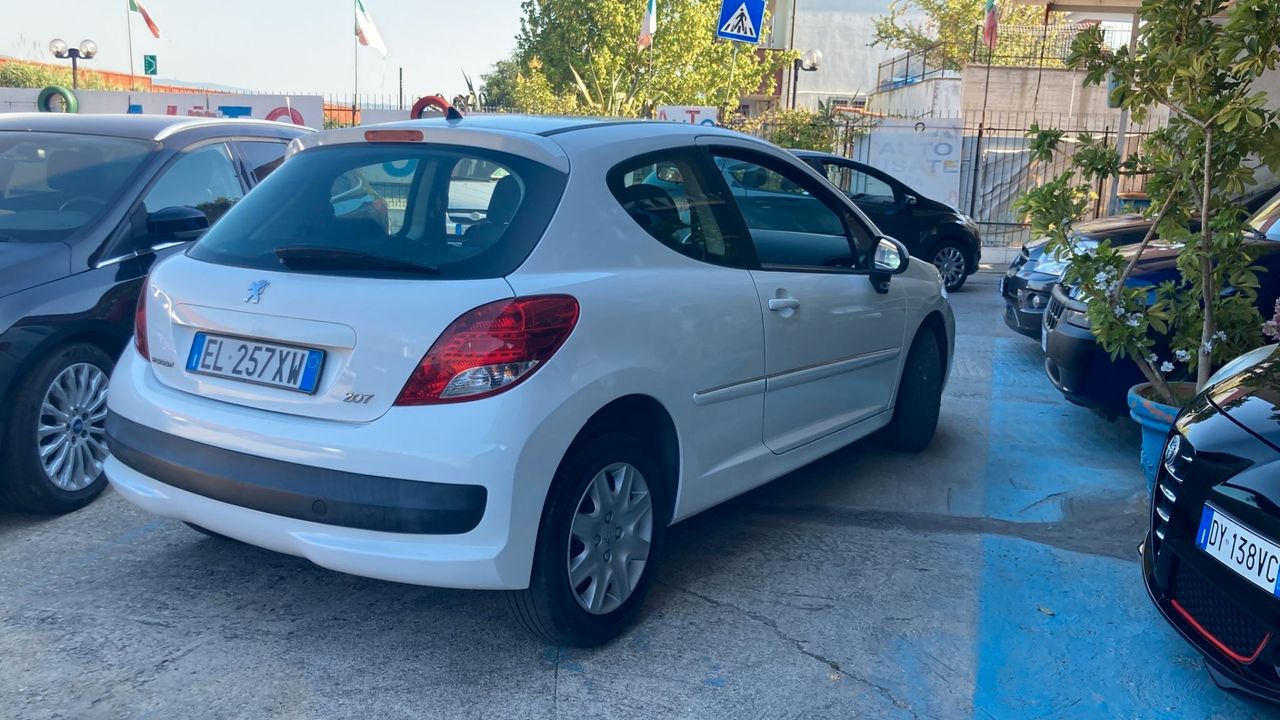 Peugeot 207 1.4 HDi 70CV 3p. Energie