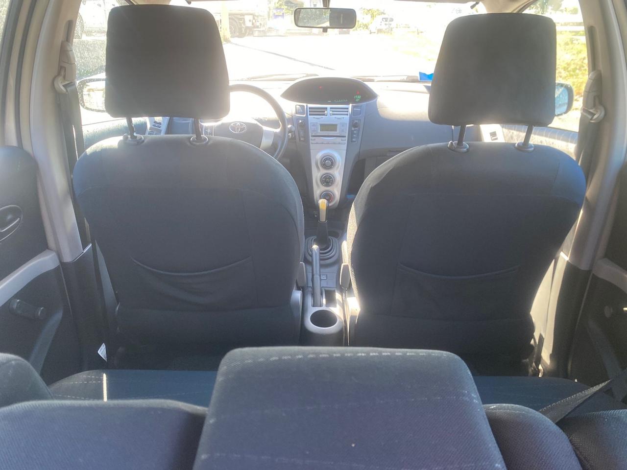 Toyota Yaris 1.0 5 porte Sol
