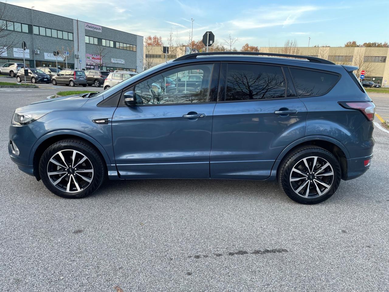 Ford Kuga 1.5 EcoBoost 120 CV S&S 2WD ST-Line