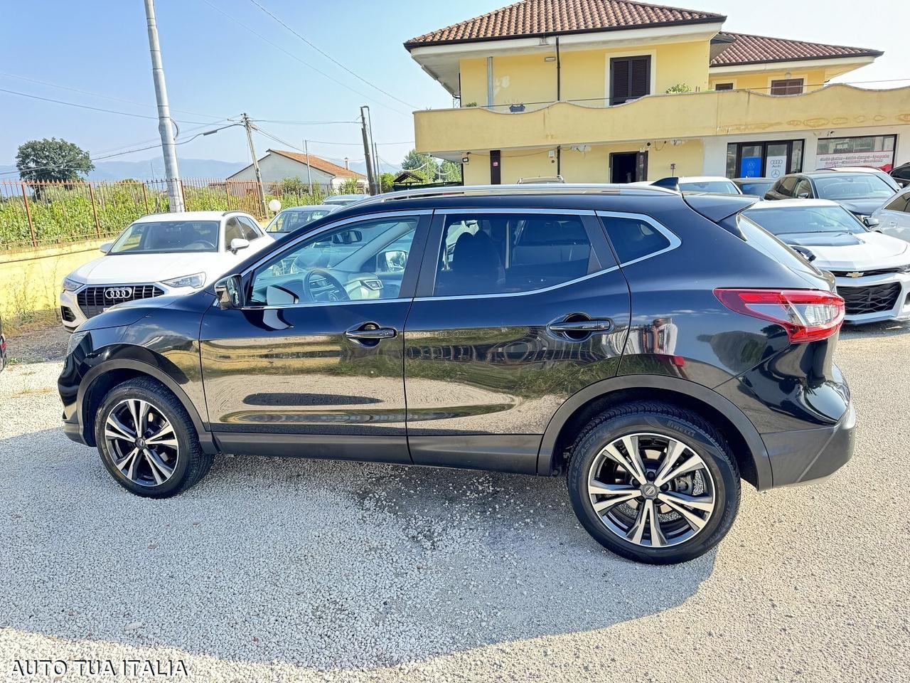 nissan qashqai 1.5 dci tekna tetto navi