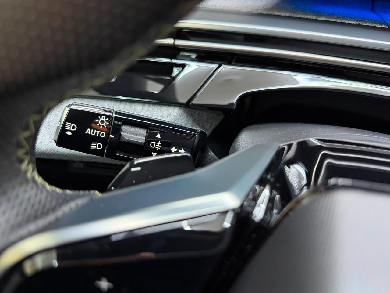 Peugeot 3008 Hybrid 1.2 Benzina 136 e-DCS6 GT