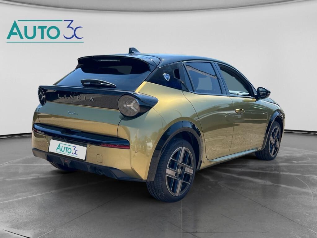 Lancia Ypsilon Hybrid LX