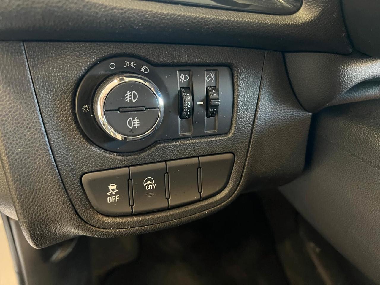 Opel Karl Rocks 1.0 73CV 44.000KM*NO VINCOLI DI FINANZIAMENTO*CRONO TAGL UNIPRO