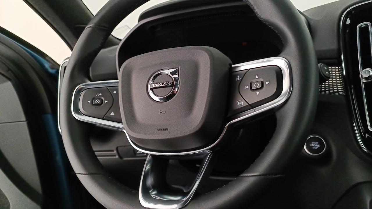 VOLVO XC40 2.0 b3 Core auto