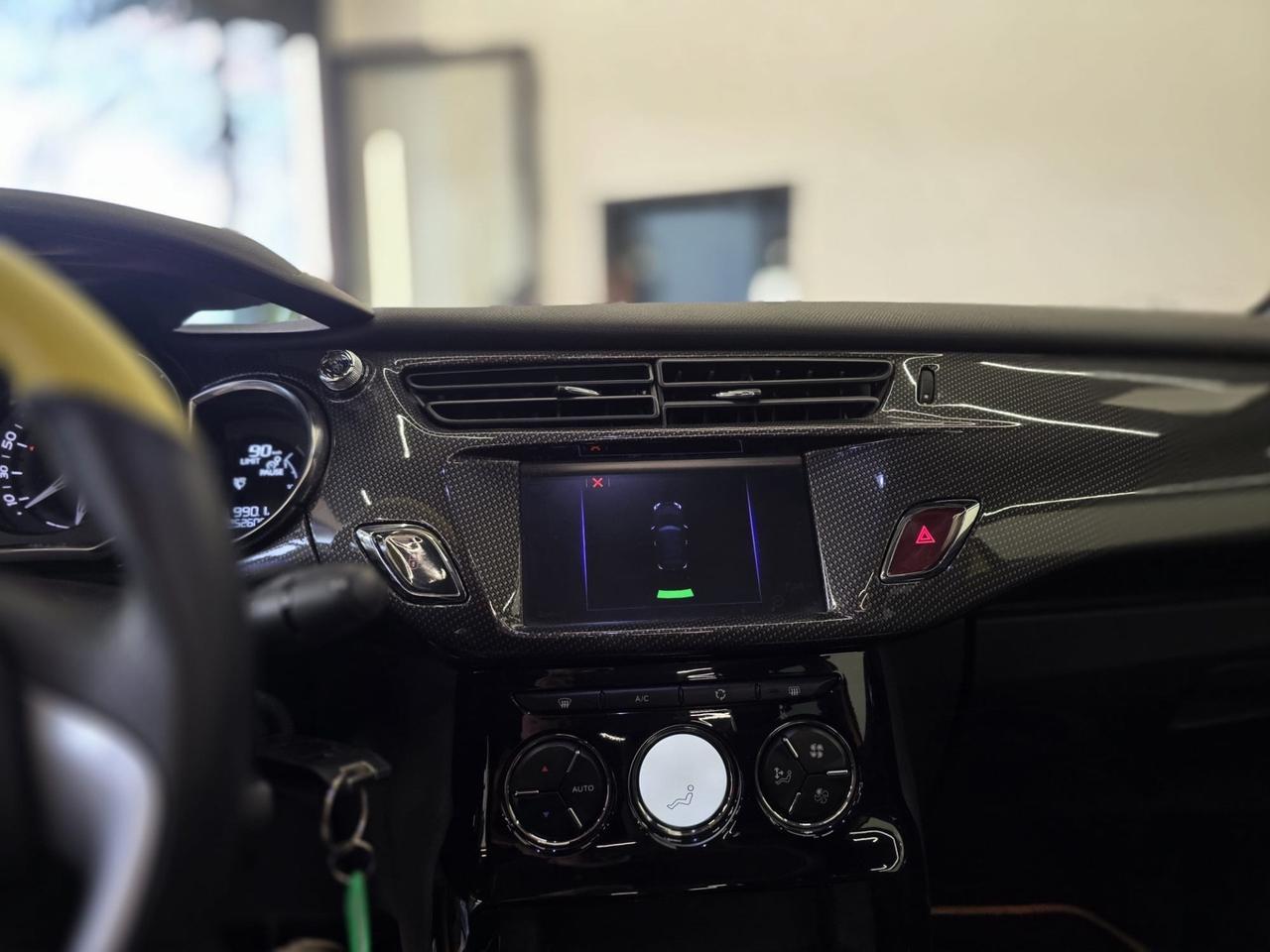 Ds DS3 3 Performance Black Special Cabrio