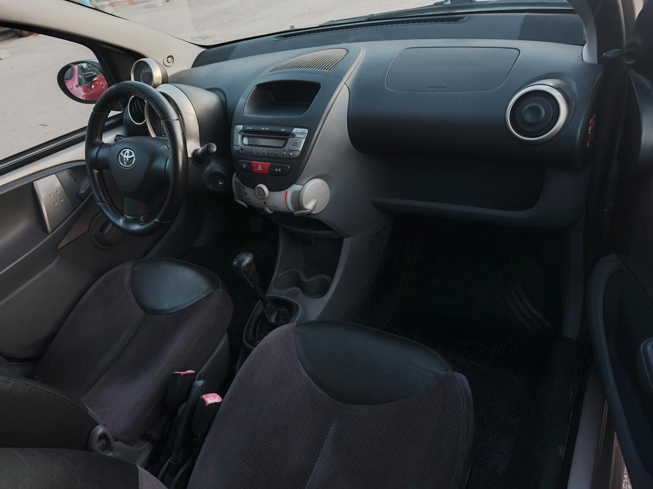 Toyota Aygo 1.0 12V VVT-i 5 porte Griffe