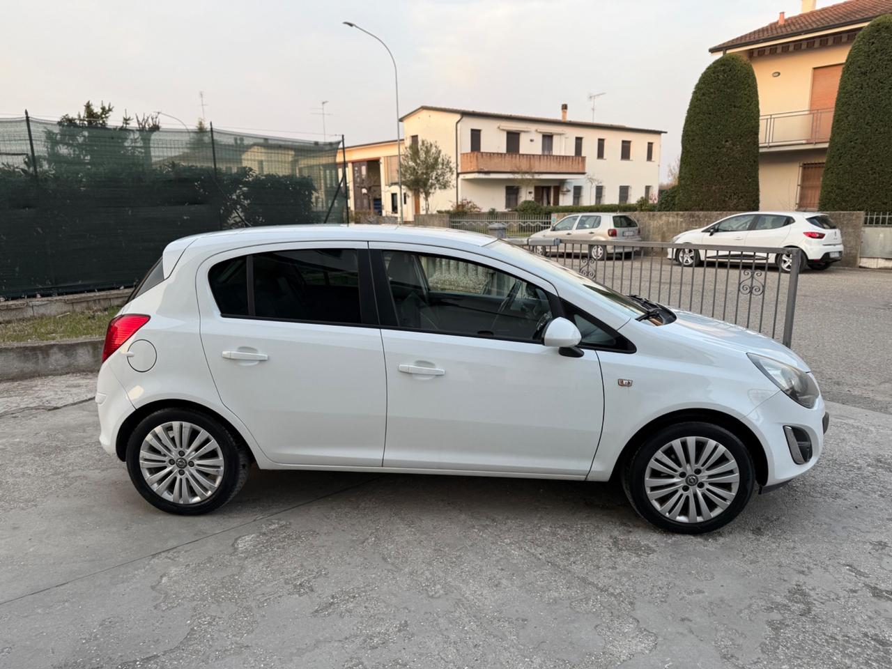 Opel Corsa 1.3 CDTI NEOPATENTATI 2014 UNICO PROP