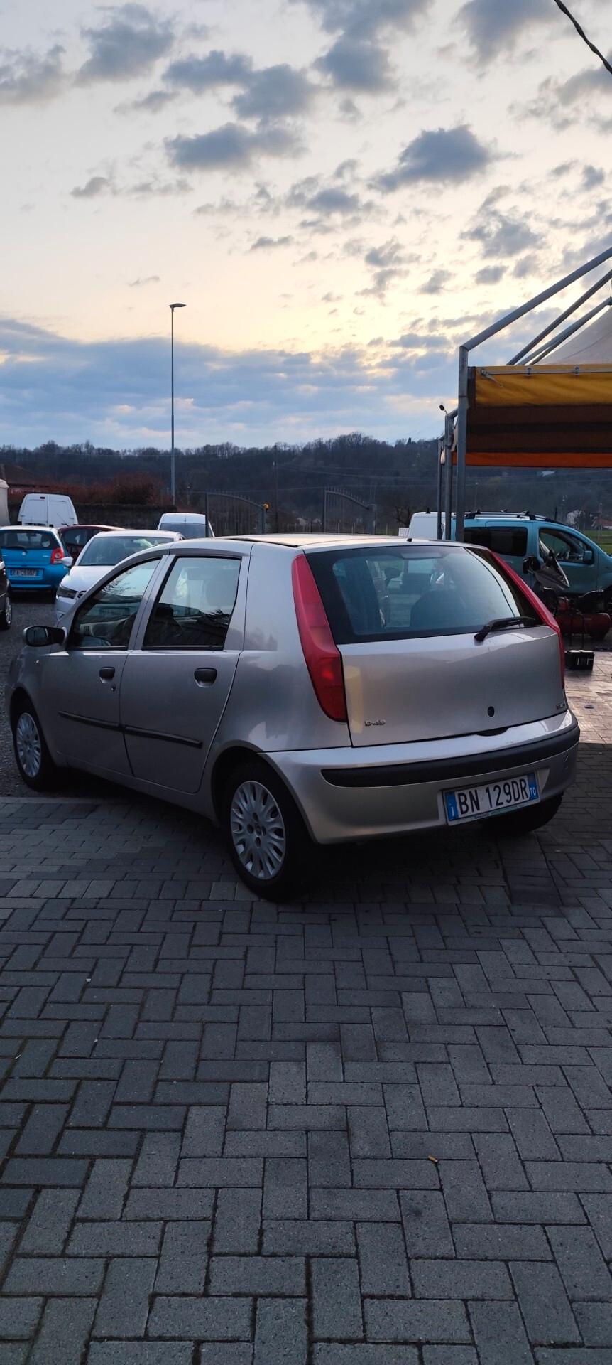 Fiat Punto 1.2i cat 5 porte