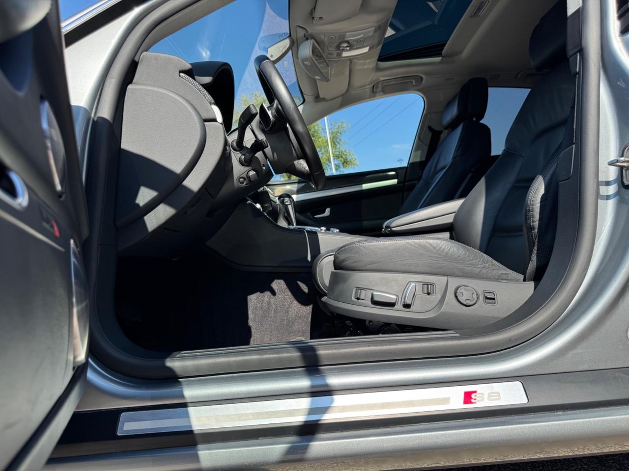 Audi S8 V10 450cv CARBO TETTO PELLE