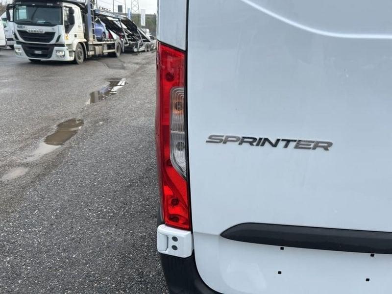 Mercedes-Benz Sprinter 317 CDI F 37/35 SELECT