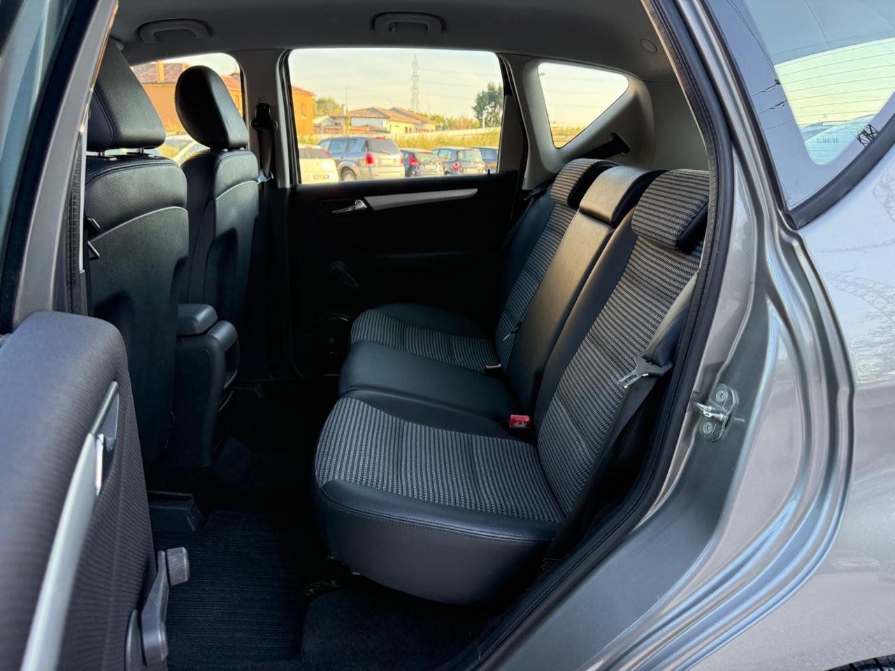 Mercedes-benz A 180 CDI Avantgarde UNICO PROP