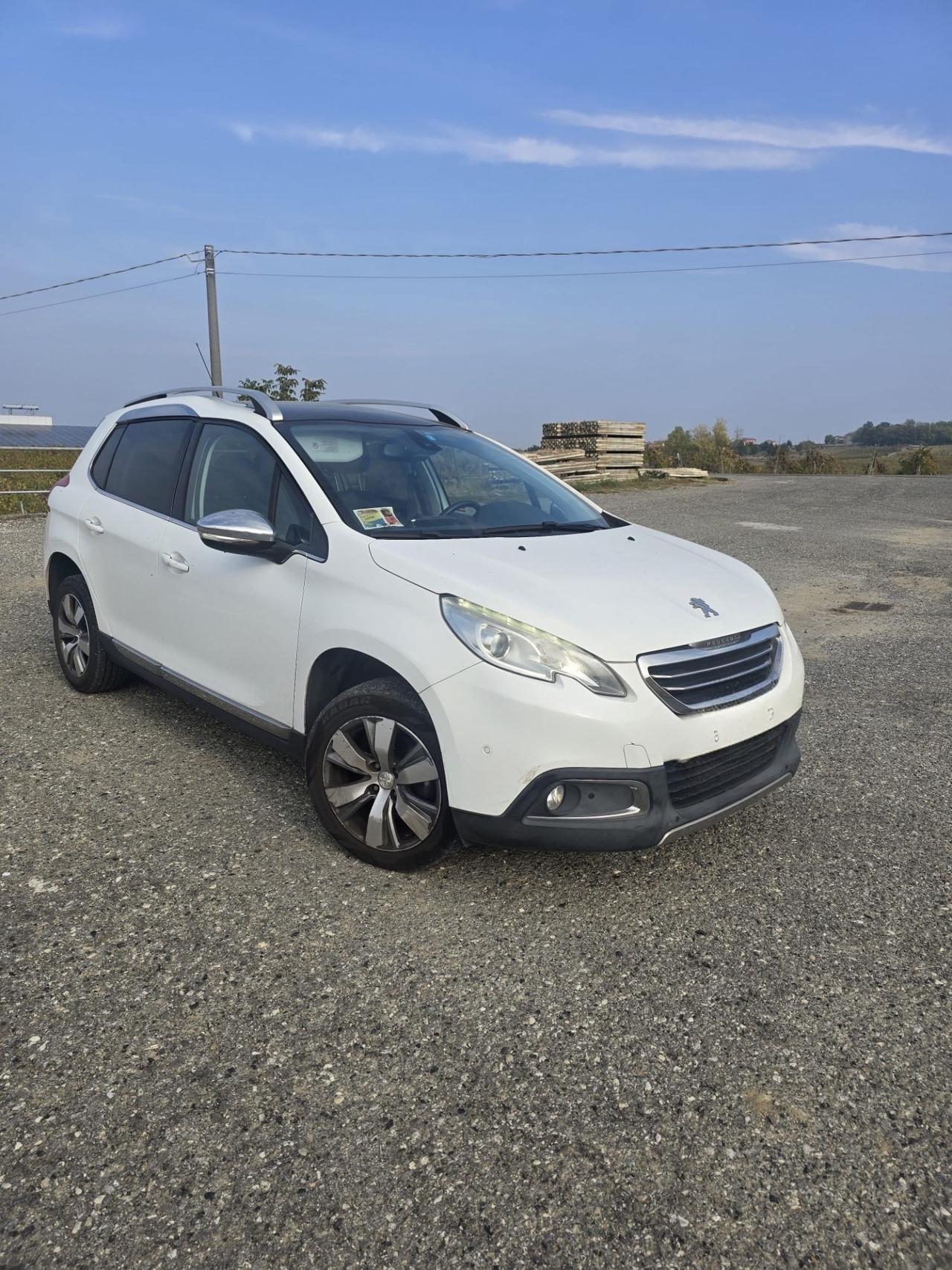 Peugeot 2008 1.6 e-HDi 92 CV Stop&Start robotizzato Allure tetto panoramico
