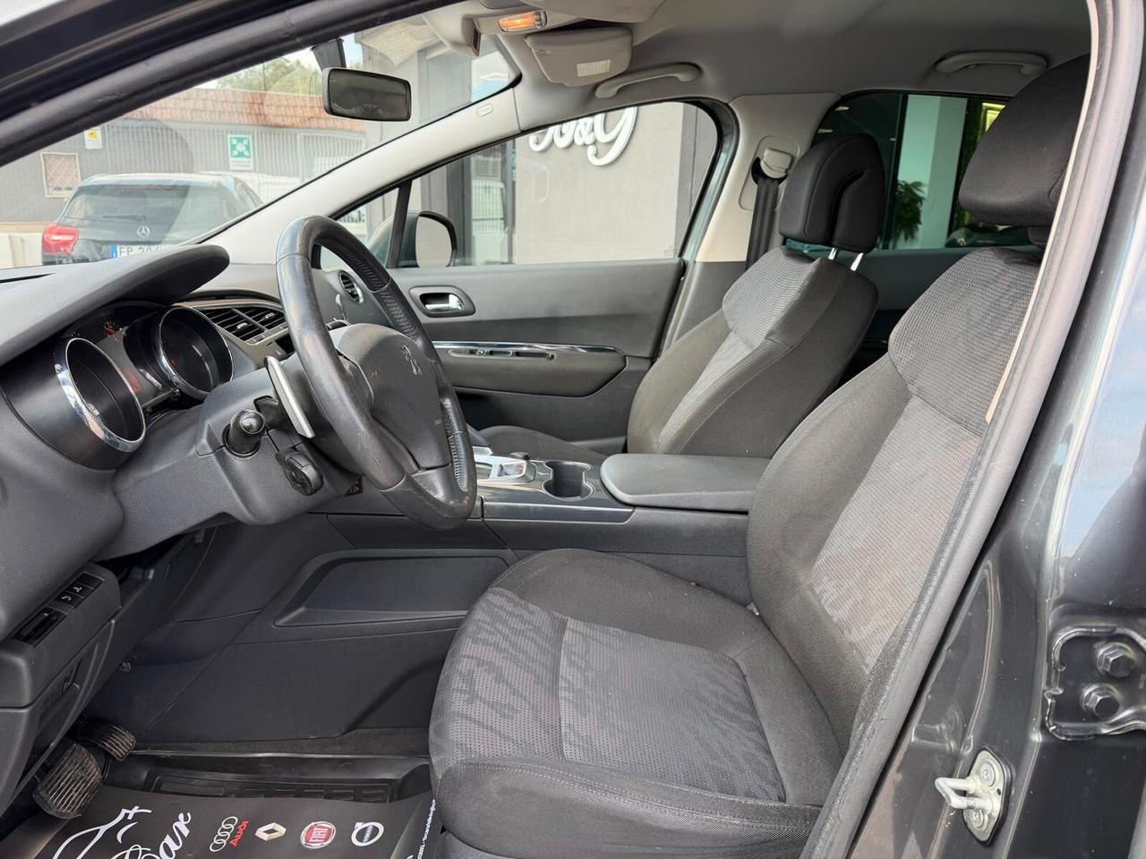 PEUGEOT 3008 1.6 HDI 109CV 80KW OK NEOPATENTATI ANNO 2010